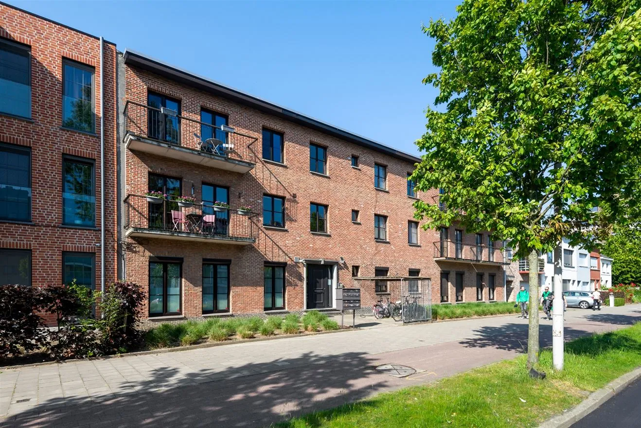 Apartman Eladó - 2610 WILRIJK BE Image 1